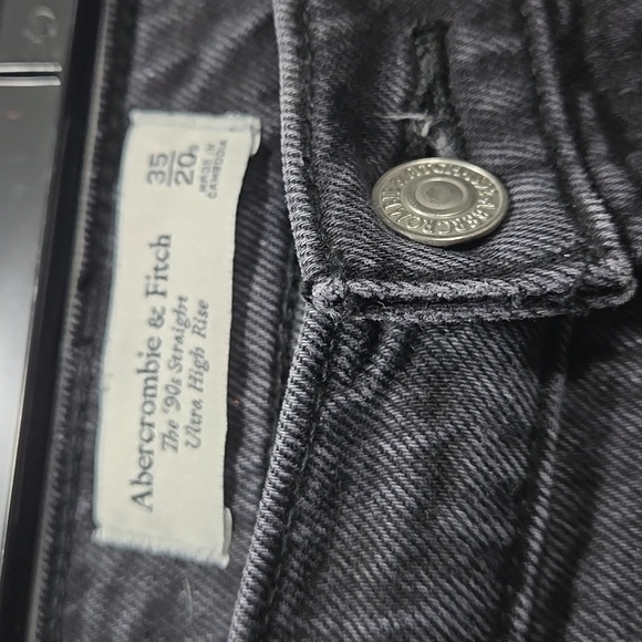 Abercrombie & Fitch 90s Straight Ultra High Rise Jeans 35W - Picture 3 of 8